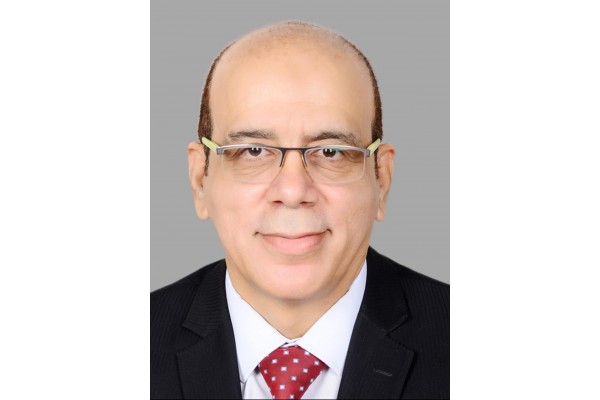 سعادة الدكتور عبد الكريم منصور العصفور المستشار الخاص للشؤون الدولية والاقتصادية مملكة البحرين
